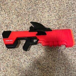 nerf Hasbro Red and Black ROBLOX Blaster MM2 Shark Seeker